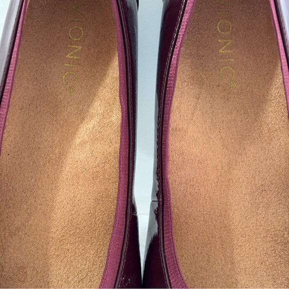Vionic Anita Women's Flats & Oxfords Crimson Crinkle Patent Size 6.5 - Picture 12 of 13